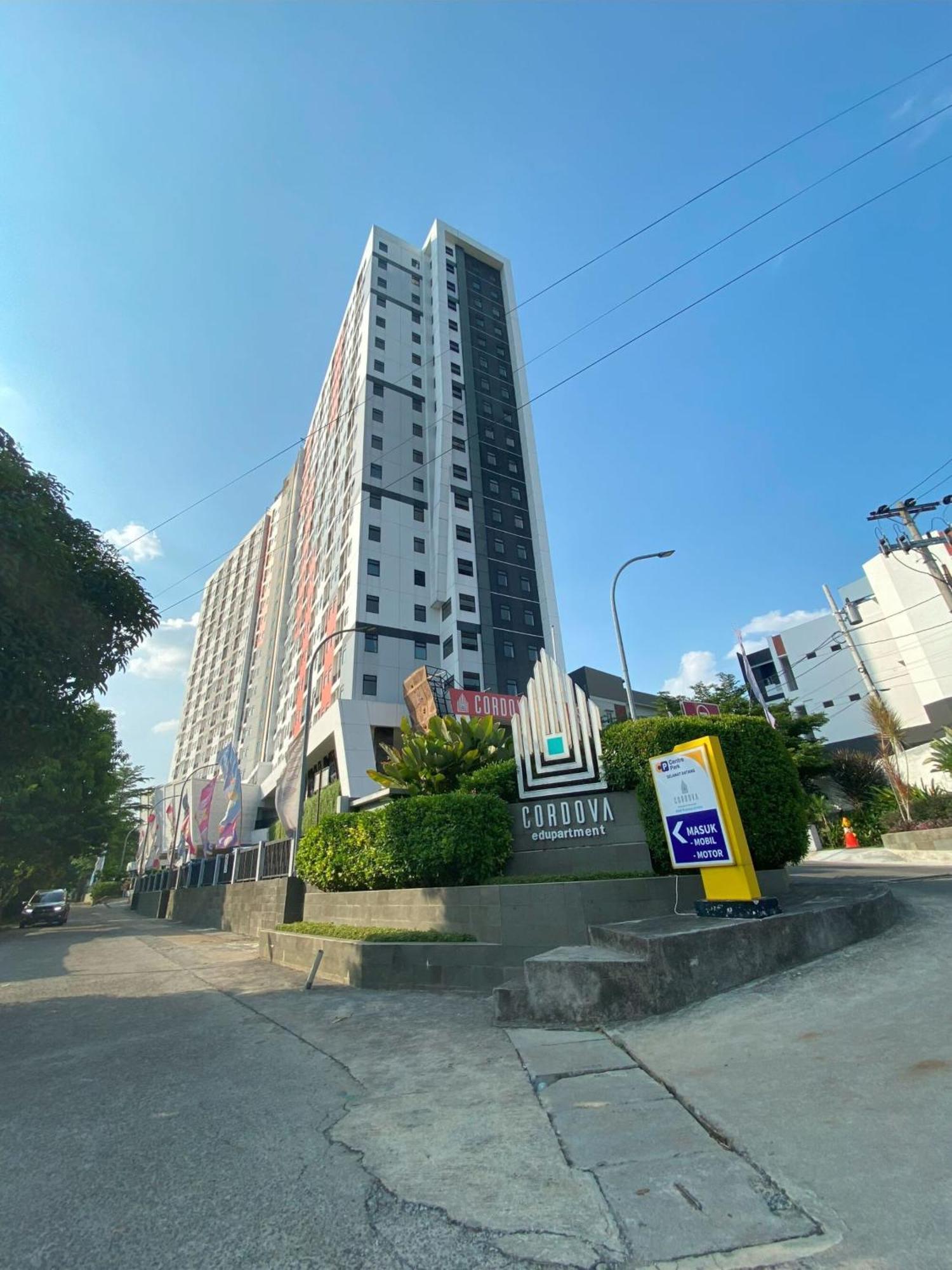Cordova Suites 세마랑 외부 사진